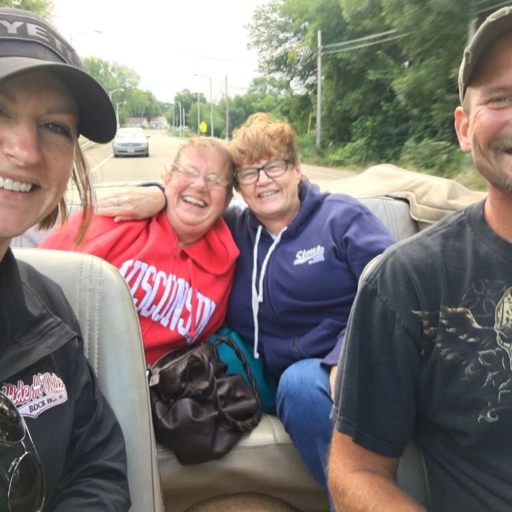 Meet your Posher, Mickey